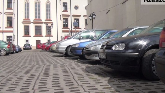 Kierowco, już w tym roku zapłacisz za parkowanie w centrum miasta! (FILM)