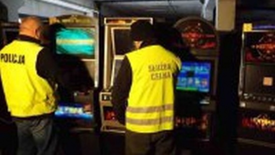 Nielegalne automaty do gier w lubaczowskim barze. Właściciele słono zapłacą
