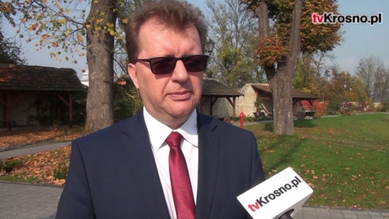 “PYTANIE DO…” posła Piotra Babinetza. Co wpływa na ogromne poparcie dla PiS? 47% w ostatnich sondażach (FILM)