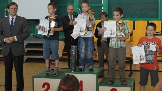 Sukcesy sanoczan podczas Mistrzostw Województwa Podkarpackiego Juniorów w szachach szybkich (ZDJĘCIA)