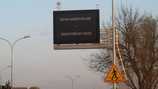 Elektroniczne tablice zaatakowane przez hakerów. Ratusz zaskoczony