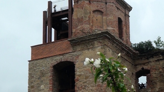 Wieża widokowa na zagórskim Marymoncie oficjalnie otwarta. Zagórz zaprasza pielgrzymów oraz turystów  (FILM)