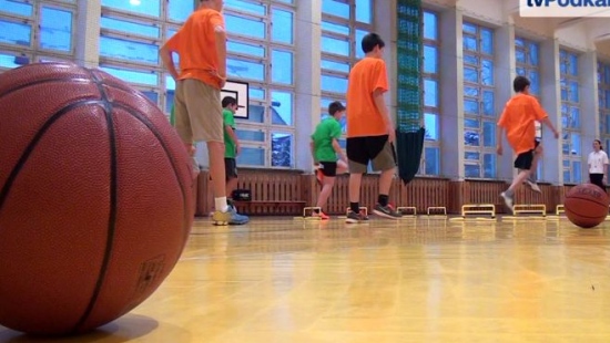 Szkółka koszykarska w Sanoku już działa. „Fajne zajęcia i super atmosfera” (FILM)
