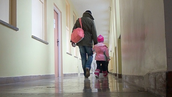 tvPodkarpacie.pl : Czwórka dzieci odebranych rodzicom z Załuża znajduje się pod opieką krewnych (FILM)