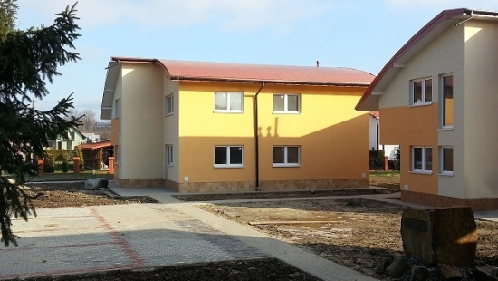 Budowa dwóch domów w Wiosce Dziecięcej w Brzozowie zmierza ku końcowi. Latem zamieszkają w niej pierwsze dzieci