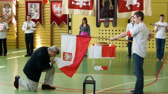 „Wstań Polsko Moja”, czyli obchody Święta Królowej Polski i Konstytucji 3 Maja w parafii Chrystusa Króla w Sanoku
